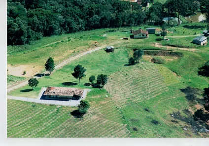 Fazenda/Sítio com 3 Quartos à venda, 200m² no Xaxim, Curitiba