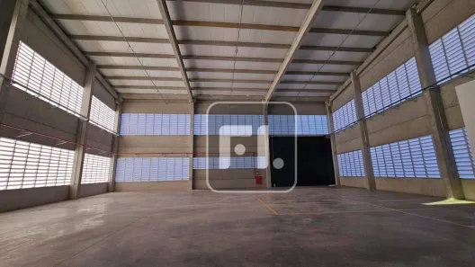 Galpão/Depósito/Armazém para alugar, 850m² no Recanto Verde dos Lagos, Itapevi