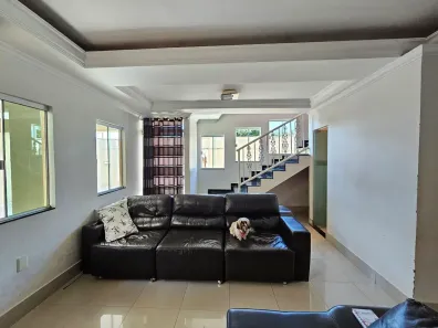 Casa com 4 Quartos à venda, 156m² no Jardim Planalto, Goiânia