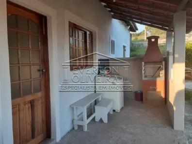 Fazenda/Sítio com 3 Quartos à venda, 200m² no Chácaras Santa Maria, Jacareí