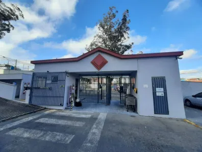 Apartamento com 2 Quartos à venda, 54m² no Jardim Santo André CDHU, Santo André