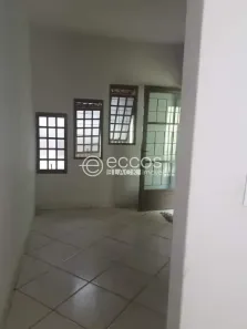 Casa com 4 Quartos à venda, 220m² no Jardim das Palmeiras, Uberlândia