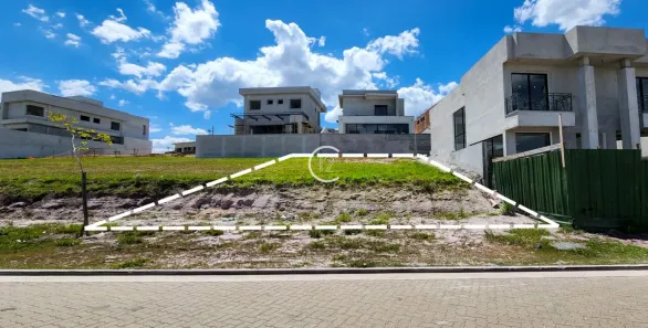 Lote/Terreno à venda, 336m² no Loteamento Terras Alpha São José dos Campos, São José dos Campos