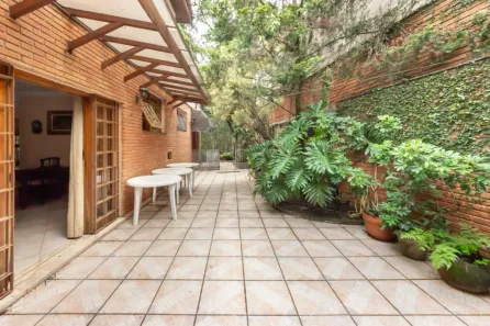 Sobrado com 4 Quartos à venda, 254m² no Vila Madalena, São Paulo
