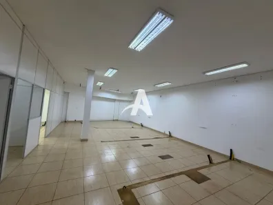 Galpão/Depósito/Armazém para alugar, 320m² no Daniel Fonseca, Uberlândia