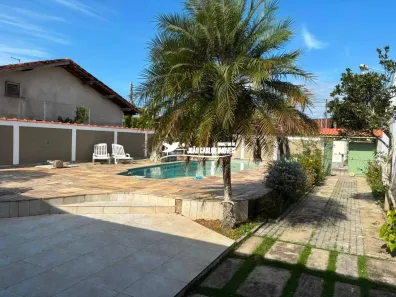 Casa com 1 Quarto para alugar, 54m² no Califórnia, Itanhaém