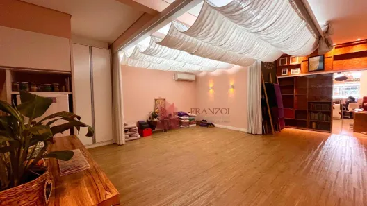 Sala Comercial para alugar, 108m² no Centro, Itajaí