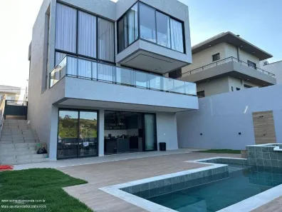 Sobrado com 3 Quartos à venda, 360m² no Bairro dos Pires, Atibaia