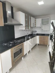 Apartamento com 2 Quartos para alugar, 85m² no Itacorubi, Florianópolis