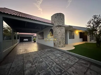 Casa com 3 Quartos à venda, 487m² no Universitário, Cascavel