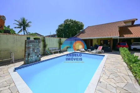 Sobrado com 5 Quartos à venda, 270m² no Bal Stella Maris, Peruíbe
