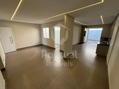 Casa de Condomínio com 3 Quartos para alugar, 120m² no Aclimação, Uberlândia