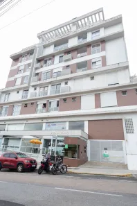 Apartamento com 2 Quartos para alugar, 87m² no Centro, Florianópolis