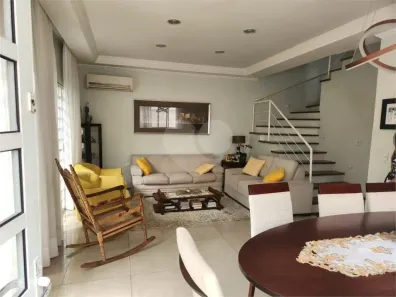 Casa com 4 Quartos à venda, 243m² no Vila Romana, São Paulo