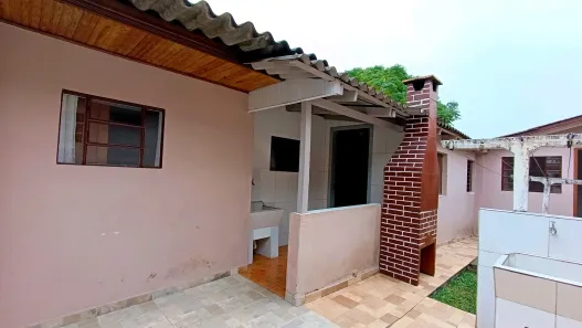 Casa com 2 Quartos para alugar, 40m² no Centro, Pinhais