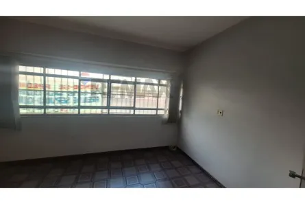 Prédio Comercial com 3 Quartos à venda, 140m² no Taguatinga Sul, Brasília