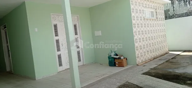 Casa com 3 Quartos à venda, 484m² no Presidente Kennedy, Fortaleza