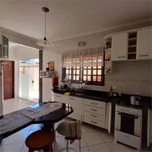 Sobrado com 3 Quartos à venda, 225m² no Jardim Marica, Mogi das Cruzes
