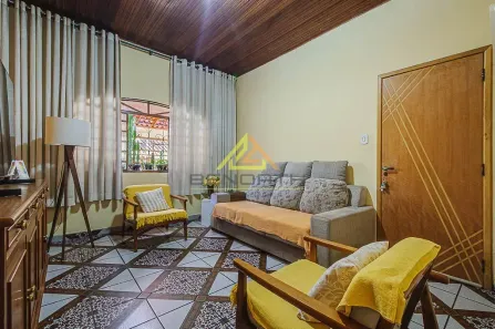 Casa com 2 Quartos à venda, 130m² no Vila Paulicéia, São Paulo