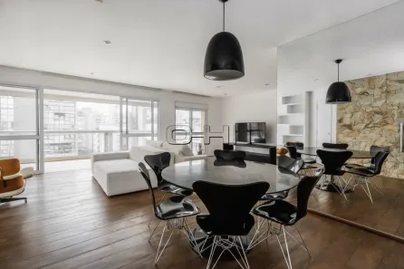 Apartamento com 2 Quartos para alugar, 125m² no Vila Olímpia, São Paulo
