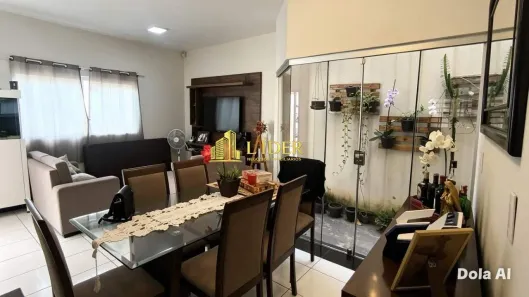 Casa com 3 Quartos à venda, 200m² no Alto Umuarama, Uberlândia