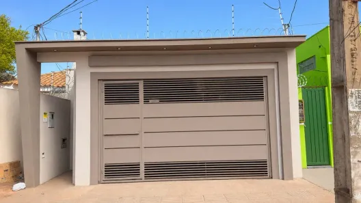 Casa com 2 Quartos à venda, 145m² no Jardim Nashville, Campo Grande