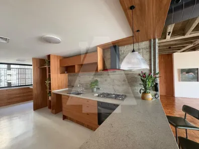 Apartamento com 3 Quartos para alugar, 171m² no República, São Paulo