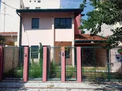 Casa com 3 Quartos para alugar, 254m² no Taquaral, Campinas