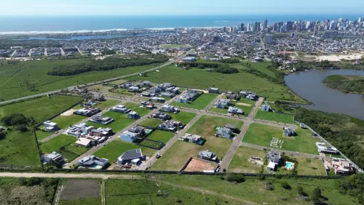 Lote/Terreno à venda, 449m² no Passo de Torres, Passo de Torres