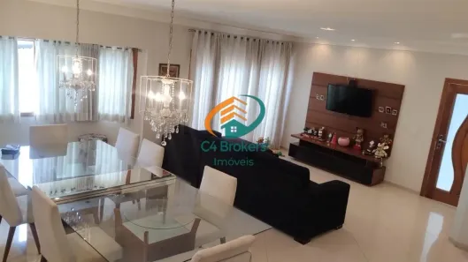 Sobrado com 3 Quartos para alugar, 327m² no Jardim Munhoz, Guarulhos