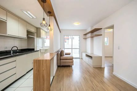 Apartamento com 2 Quartos à venda, 57m² no Centro, Curitiba