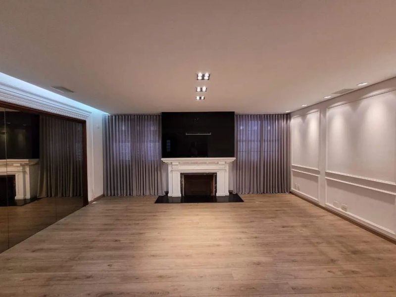 Casa com 7 quartos — Lourdes, Belo Horizonte