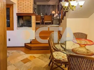Casa com 4 Quartos para alugar, 280m² no Chácara das Pedras, Porto Alegre