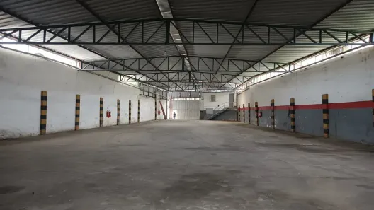 Galpão/Depósito/Armazém com 2 Quartos para alugar, 545m² no Santo Antônio, Itabuna