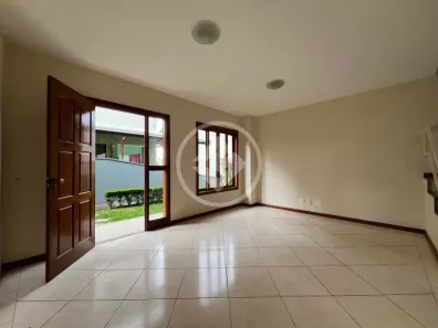 Casa de Condomínio com 2 Quartos à venda, 63m² no Vale do Paraíso, Teresópolis