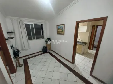 Apartamento com 3 Quartos à venda, 47m² no Praia Comprida, São José