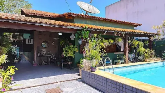 Casa com 3 Quartos à venda, 216m² no Areal, Araruama