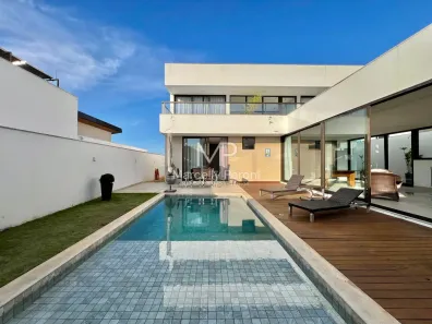 Casa de Condomínio com 4 Quartos à venda, 360m² no São Pedro, Juiz de Fora