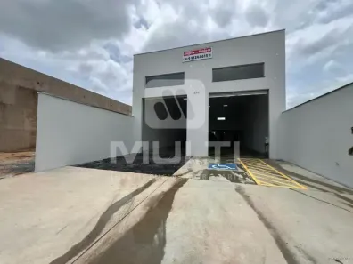 Galpão/Depósito/Armazém com 1 Quarto para alugar, 250m² no Loteamento Monte Hebron, Uberlândia