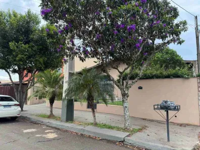 Casa com 4 Quartos para venda ou aluguel, 400m² no Jardim Shangri-la A, Londrina
