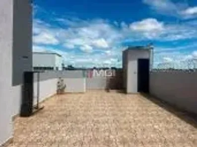 Sobrado com 3 Quartos à venda, 126m² no Vila Abajá, Goiânia