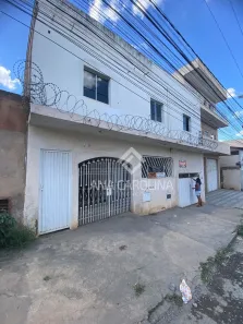 Casa com 6 Quartos à venda, 300m² no Vila Oliveira, Montes Claros