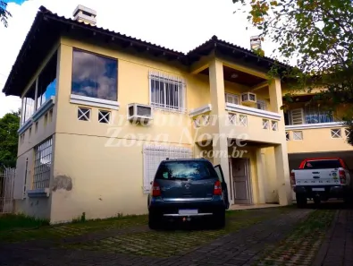 Casa com 5 Quartos à venda, 128m² no Passo da Areia, Porto Alegre
