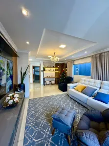 Sobrado com 3 Quartos à venda, 360m² no Jardim Shangri-Lá, Cuiabá