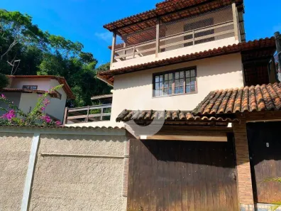 Casa de Condomínio com 3 Quartos à venda, 300m² no Baldeador, Niterói