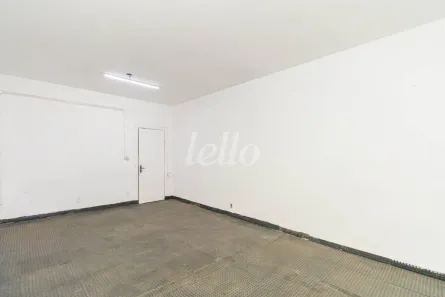Sala Comercial para alugar, 29m² no Centro, Santo André
