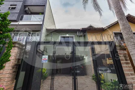 Casa com 3 Quartos à venda, 155m² no Costa e Silva, Porto Alegre
