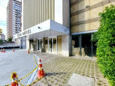 Ponto Comercial para alugar, 556m² no Menino Deus, Porto Alegre