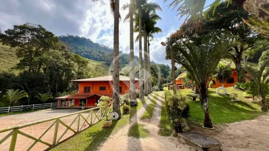 Fazenda/Sítio com 5 Quartos à venda, 12m² no Pião, Sapucaia