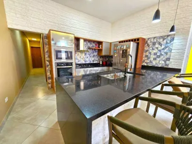 Casa com 2 Quartos à venda, 93m² no Pontal de Santa Marina, Caraguatatuba